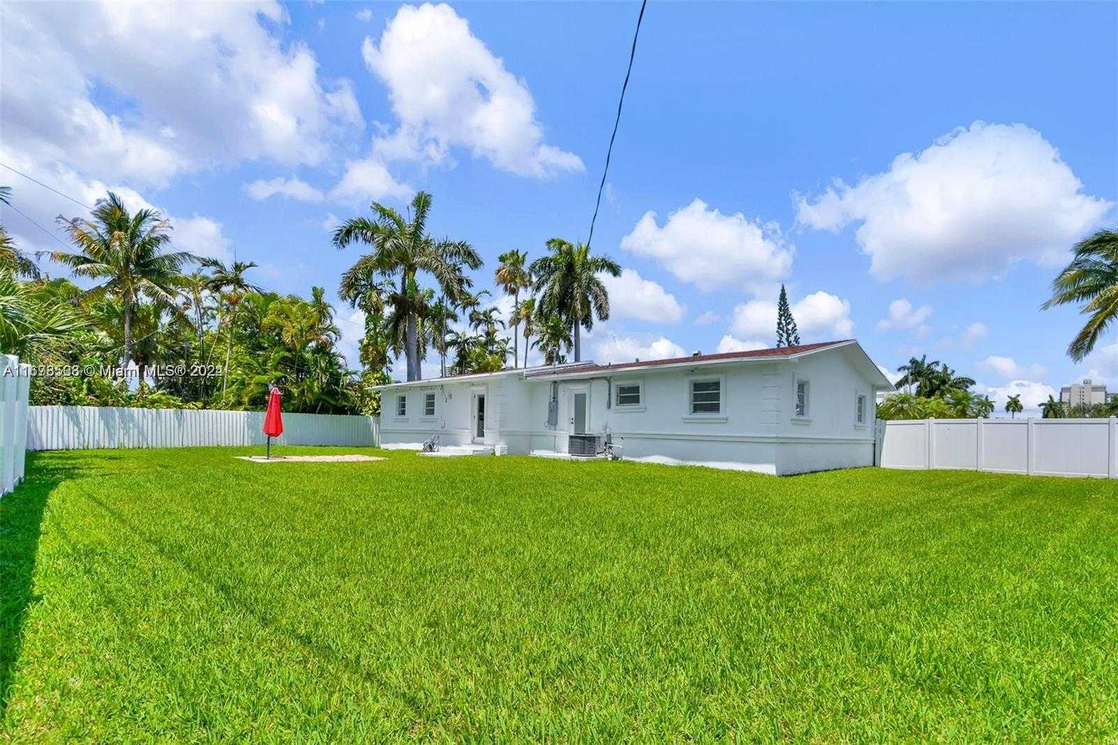 Small Image of 200 188TH ST, Sunny Isles Beach Number 13