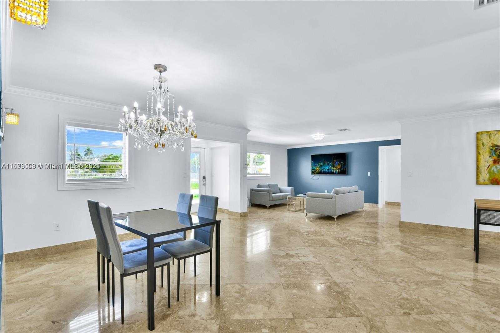 Small Image of 200 188TH ST, Sunny Isles Beach Number 4