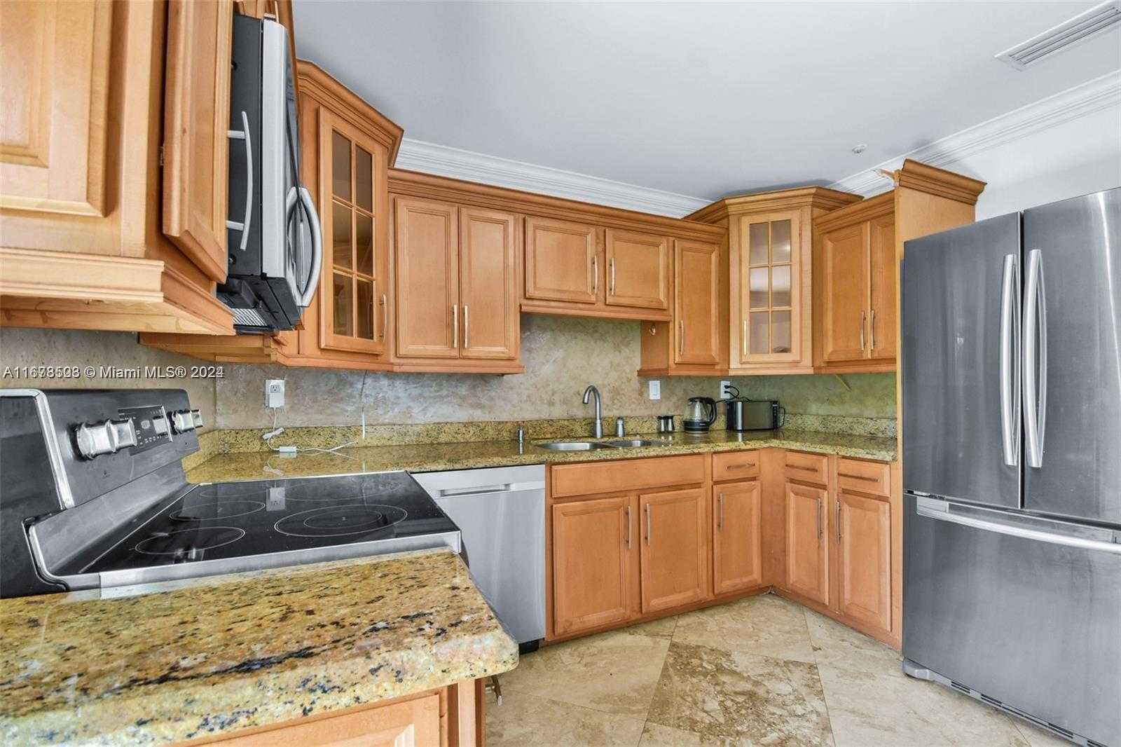 Small Image of 200 188TH ST, Sunny Isles Beach Number 7