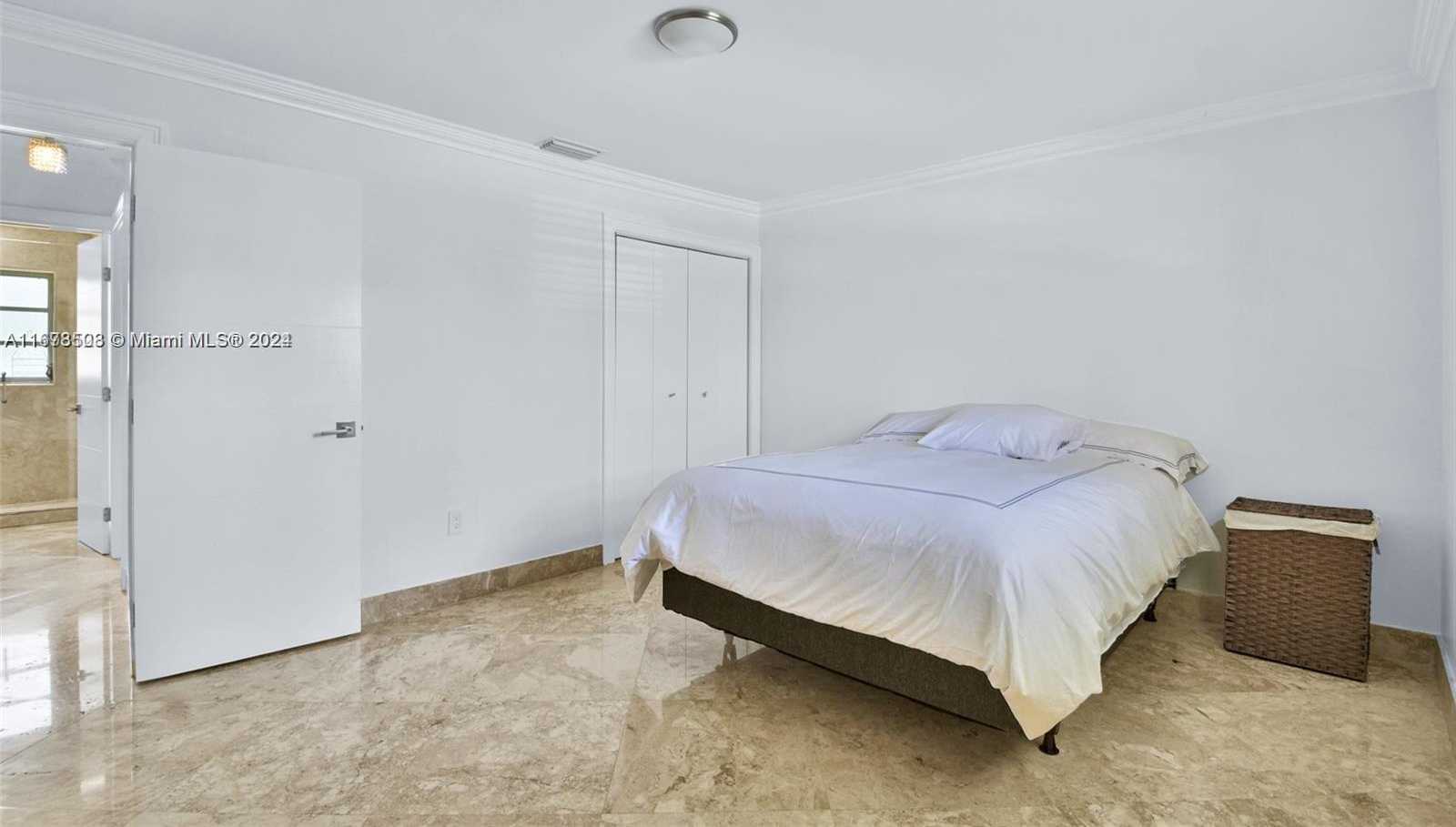 Small Image of 200 188TH ST, Sunny Isles Beach Number 8