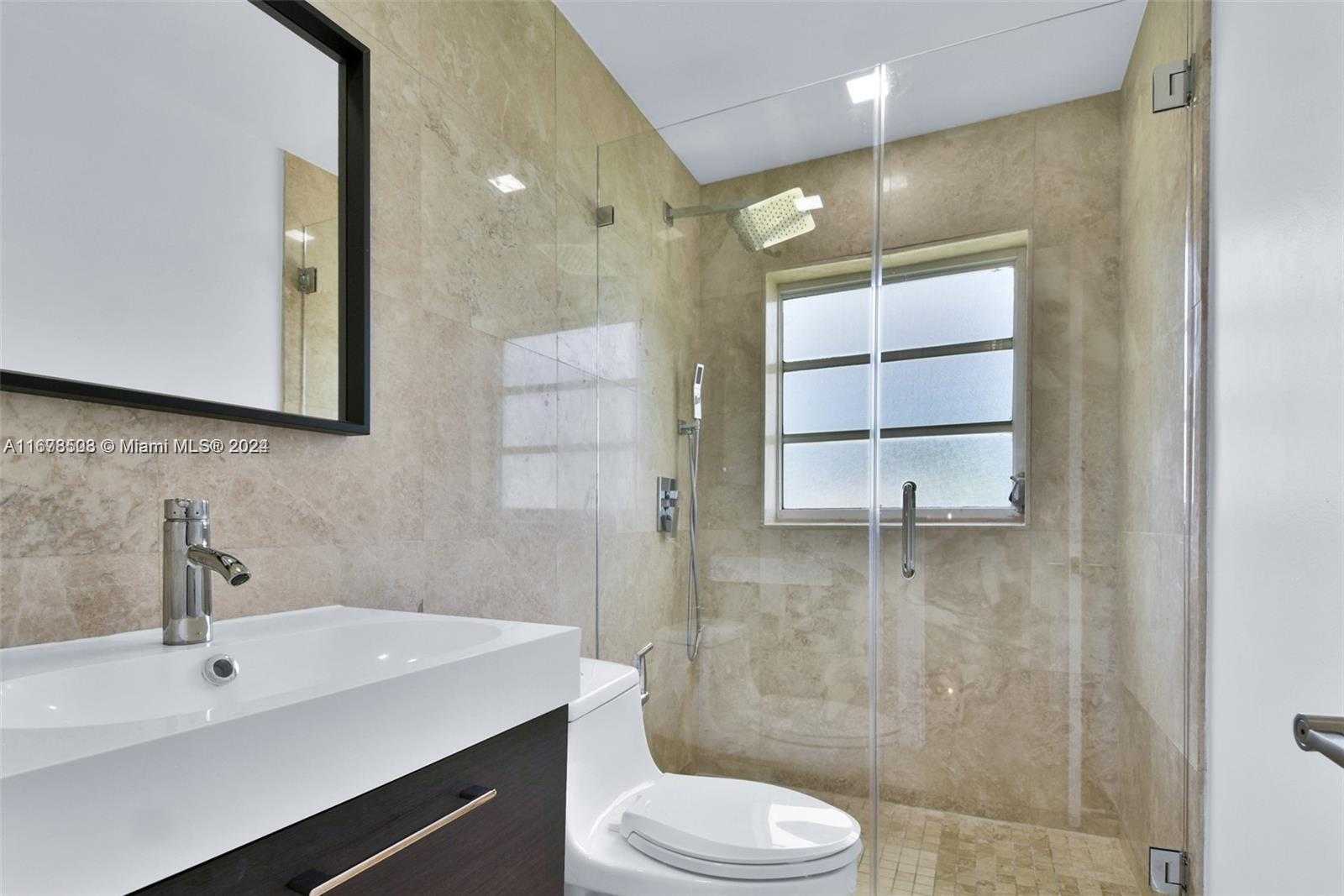 Small Image of 200 188TH ST, Sunny Isles Beach Number 9