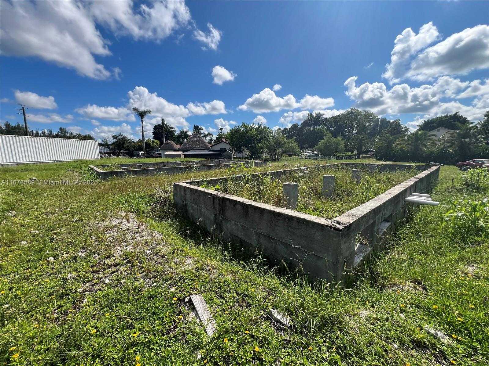 Small Image of 20321 SOUTH WEST 48TH ST, Southwest Ranches Number 22