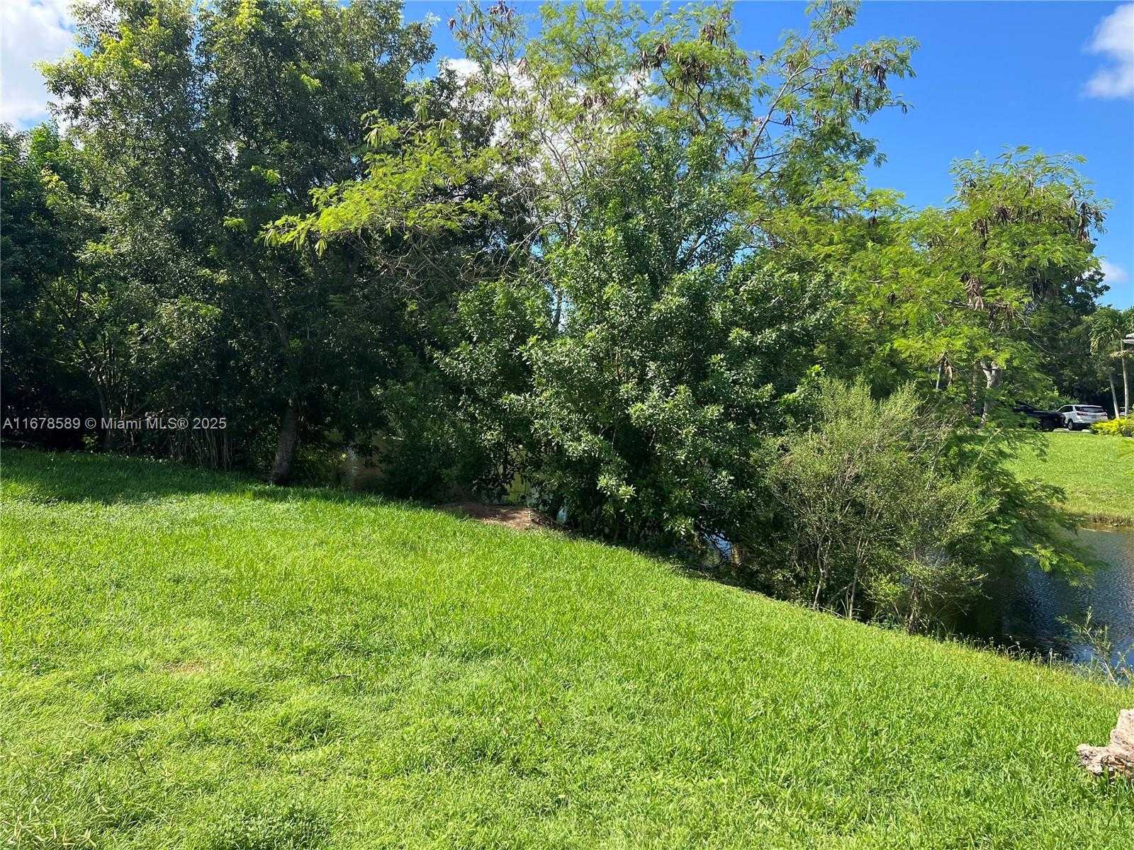 Small Image of 20321 SOUTH WEST 48TH ST, Southwest Ranches Number 28