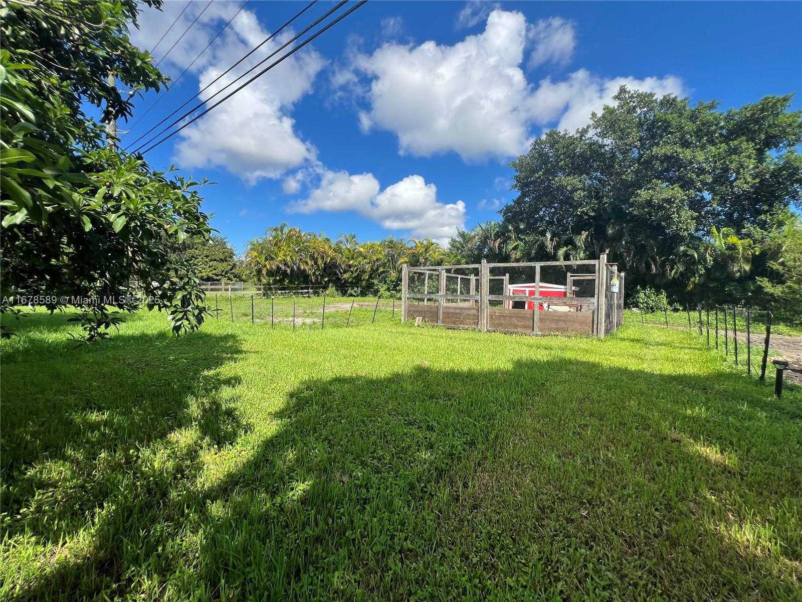 Small Image of 20321 SOUTH WEST 48TH ST, Southwest Ranches Number 30