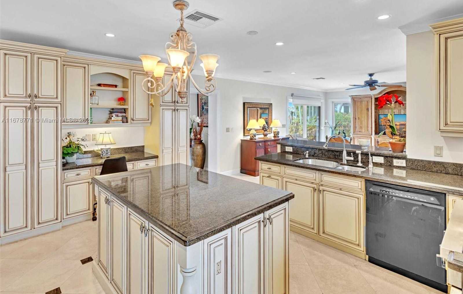 Small Image of 449 ISLE OF PALMS DR, Fort Lauderdale Number 41