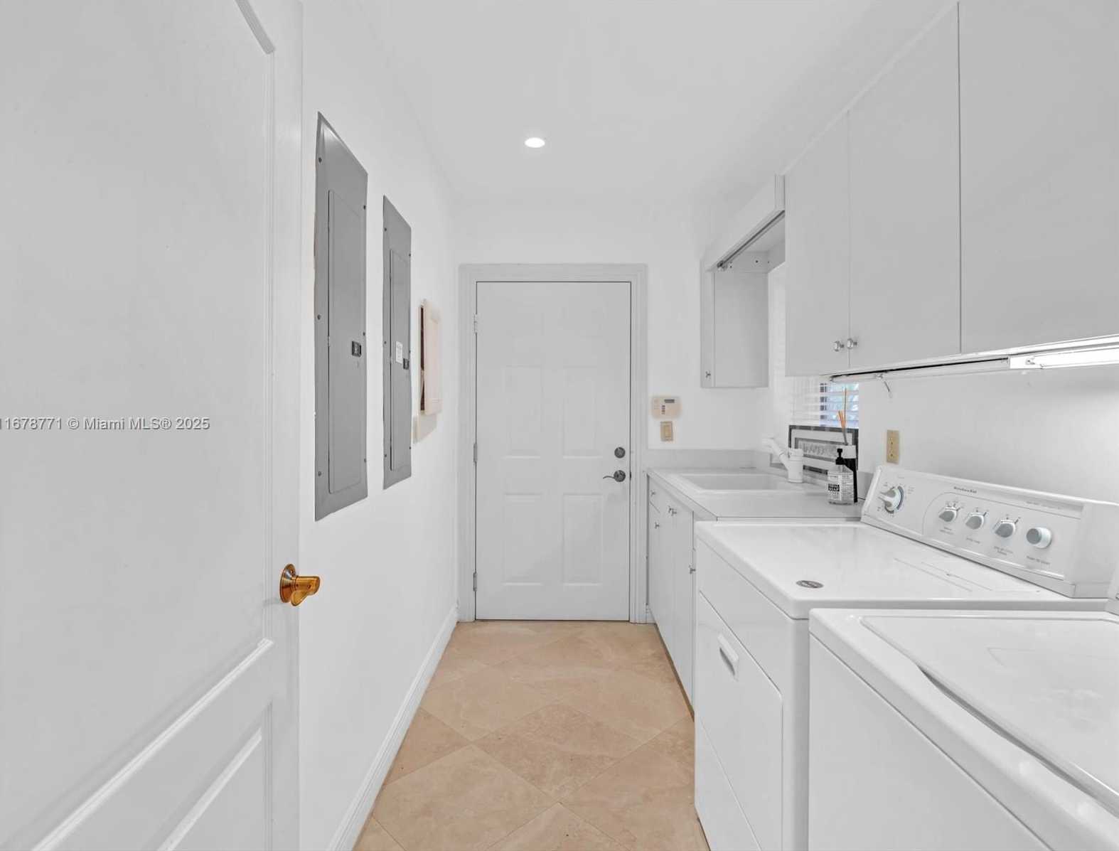 Small Image of 449 ISLE OF PALMS DR, Fort Lauderdale Number 52
