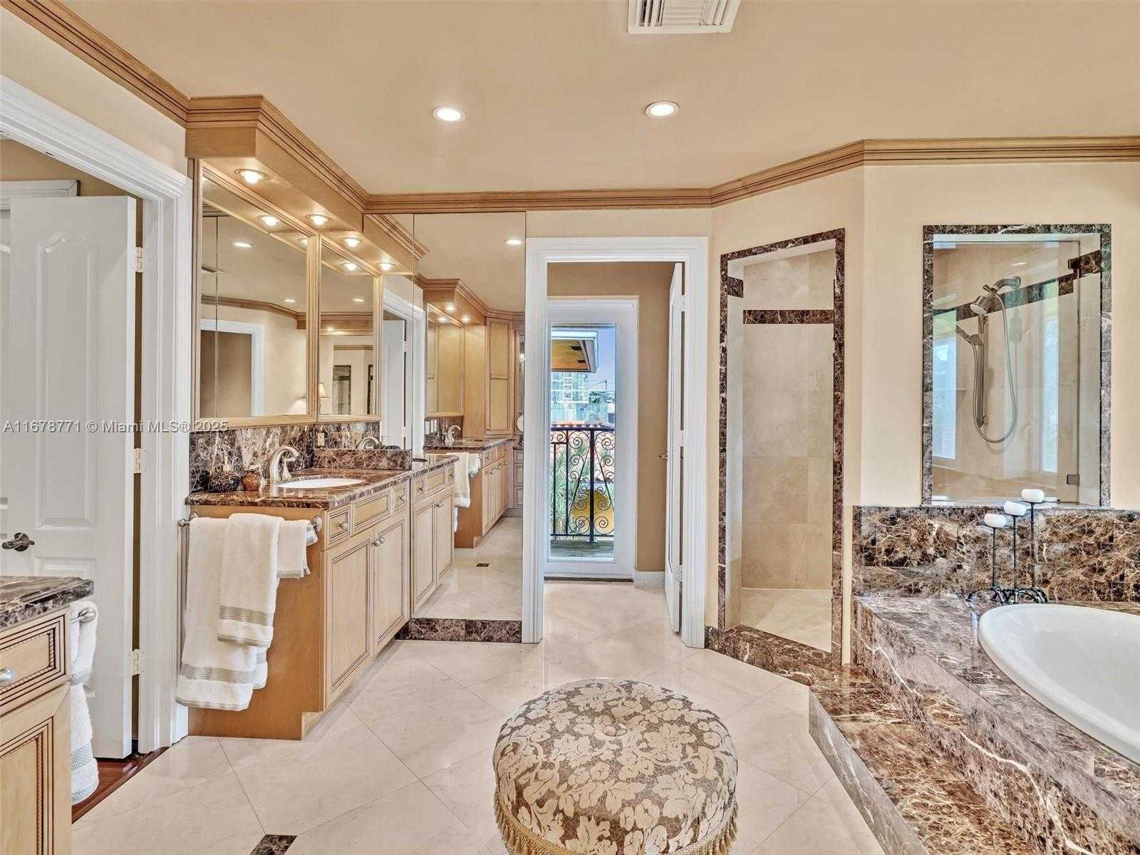 Small Image of 449 ISLE OF PALMS DR, Fort Lauderdale Number 75