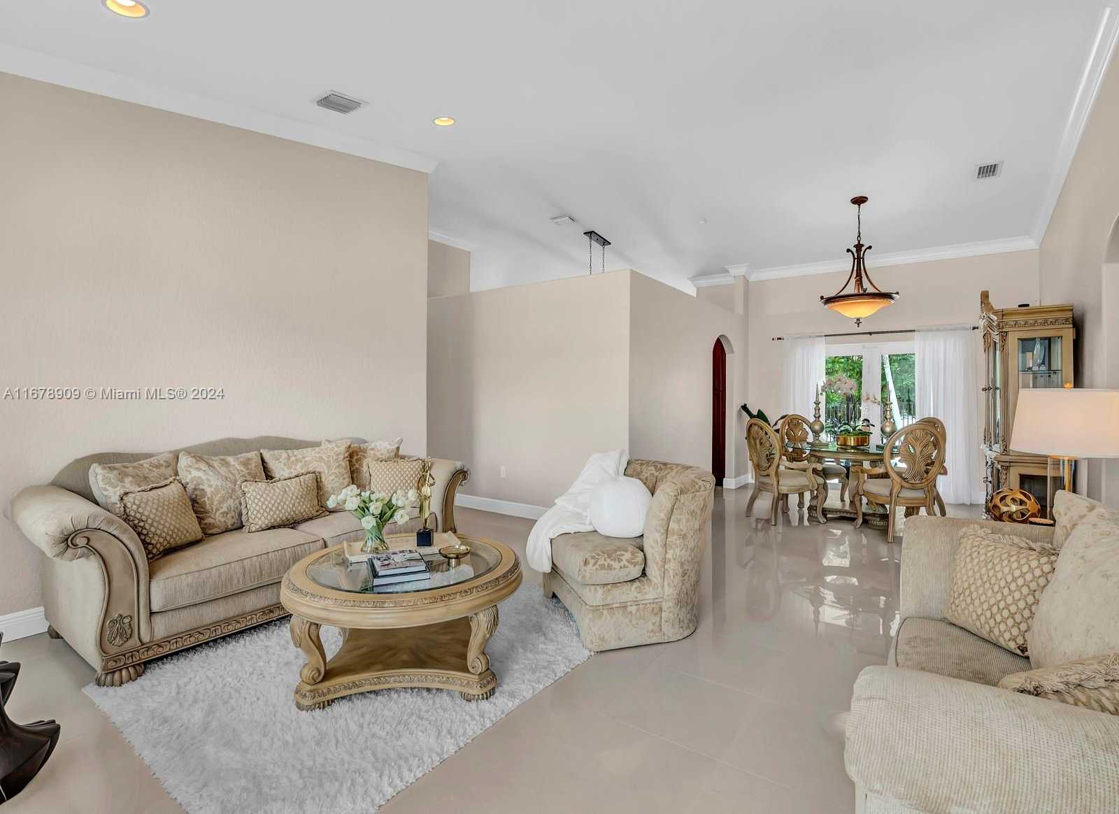 Small Image of 9026 NORTH WEST 173RD TER, Hialeah Number 15
