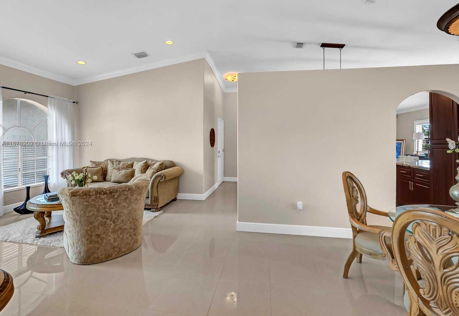 Small Image of 9026 NORTH WEST 173RD TER, Hialeah Number 17