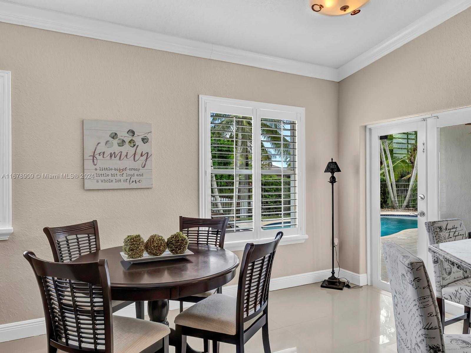 Small Image of 9026 NORTH WEST 173RD TER, Hialeah Number 20