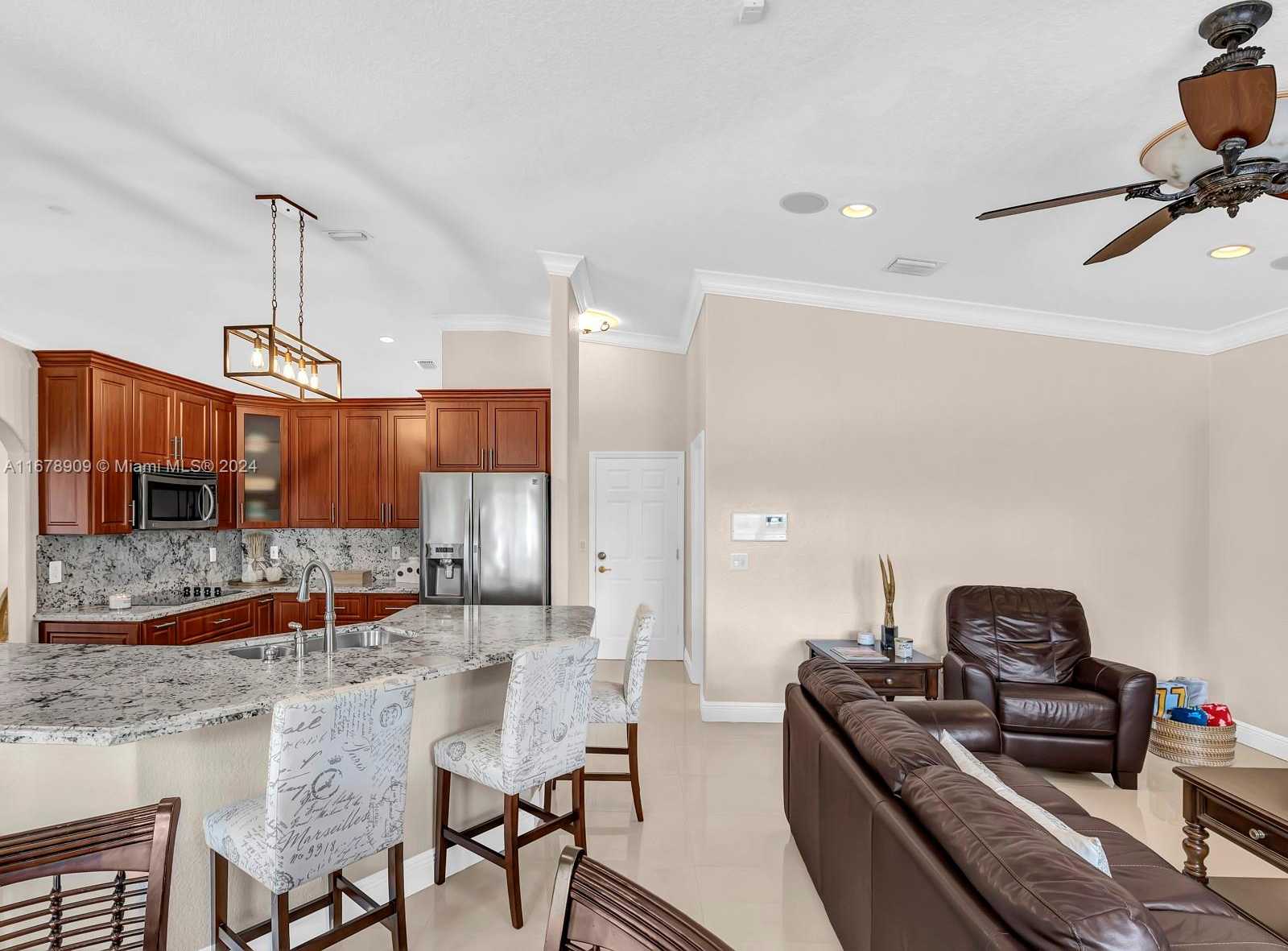 Small Image of 9026 NORTH WEST 173RD TER, Hialeah Number 21