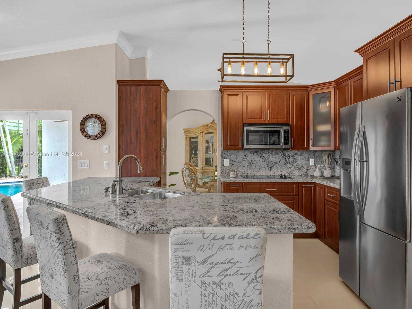 Small Image of 9026 NORTH WEST 173RD TER, Hialeah Number 23