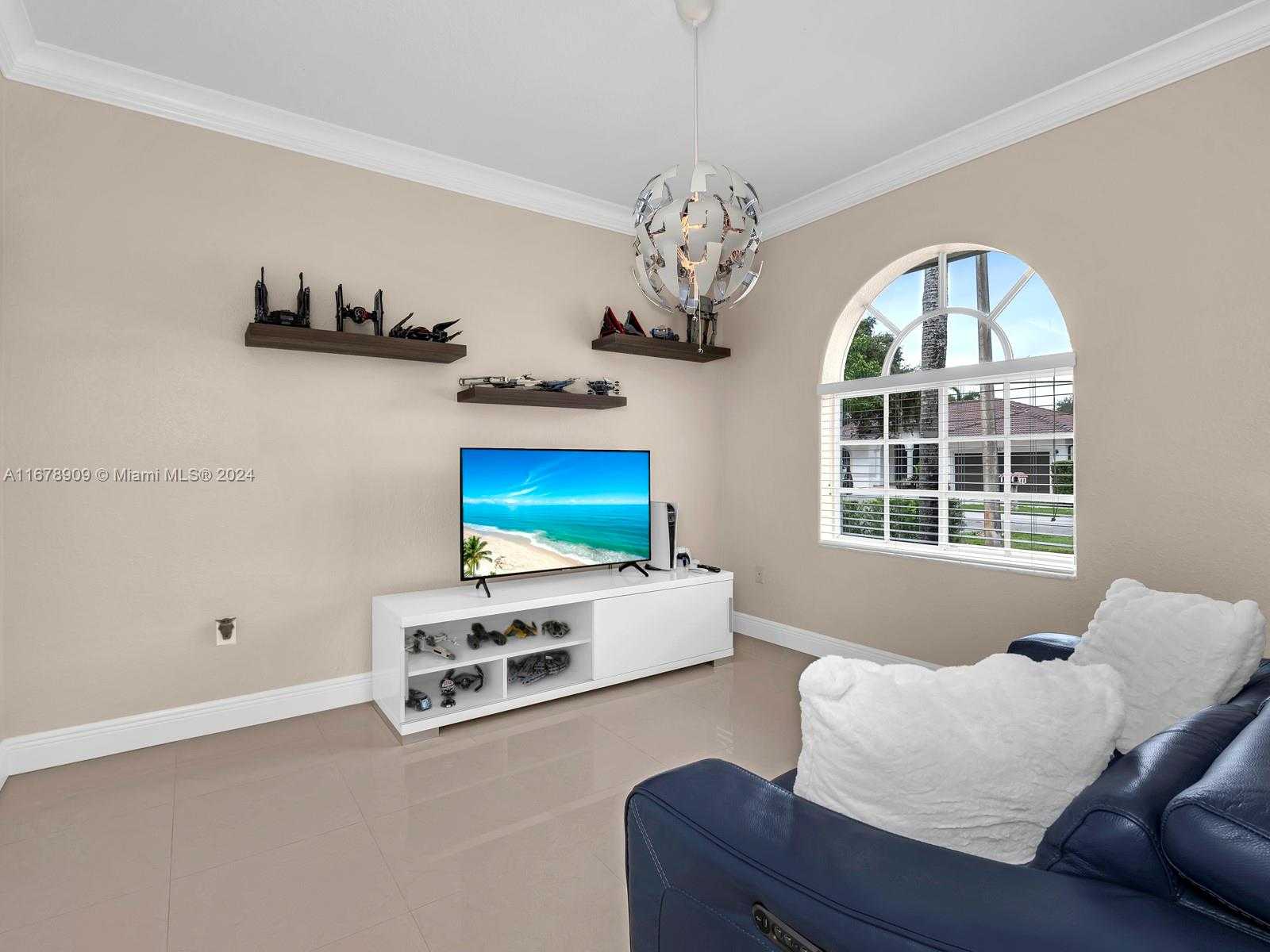 Small Image of 9026 NORTH WEST 173RD TER, Hialeah Number 33