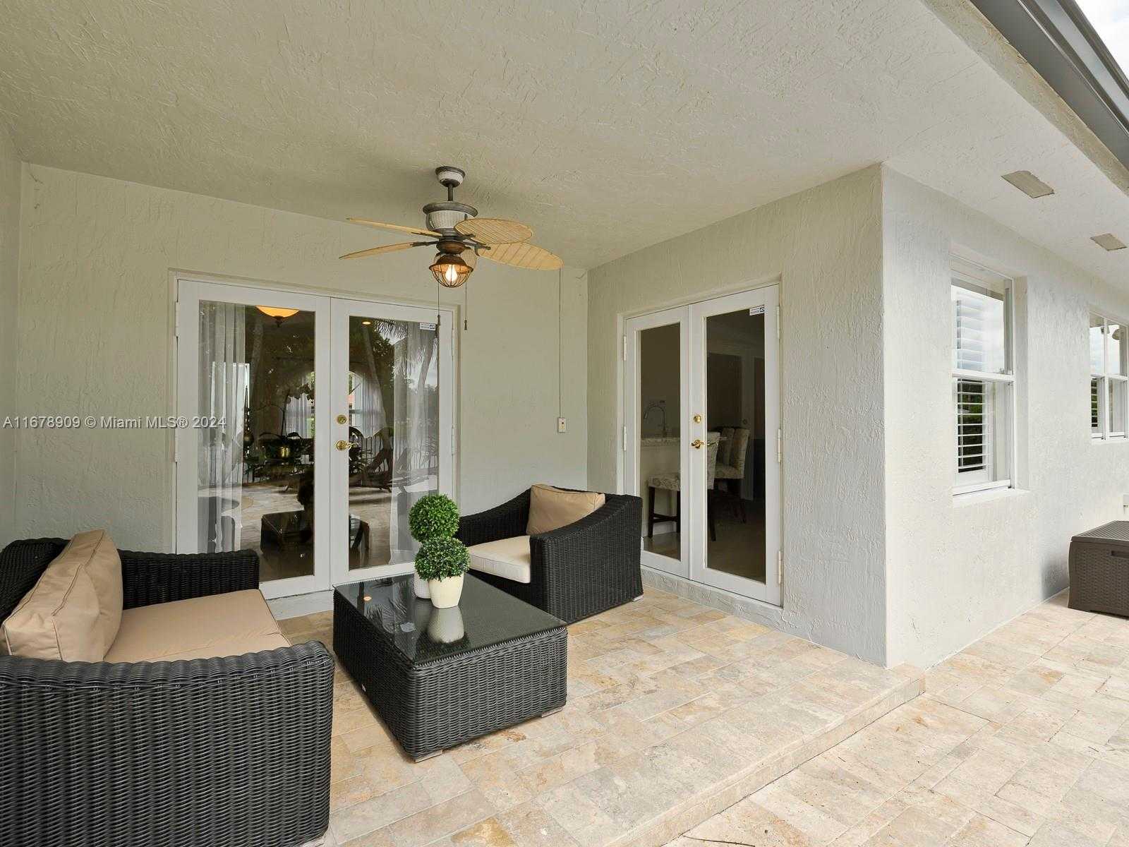 Small Image of 9026 NORTH WEST 173RD TER, Hialeah Number 37
