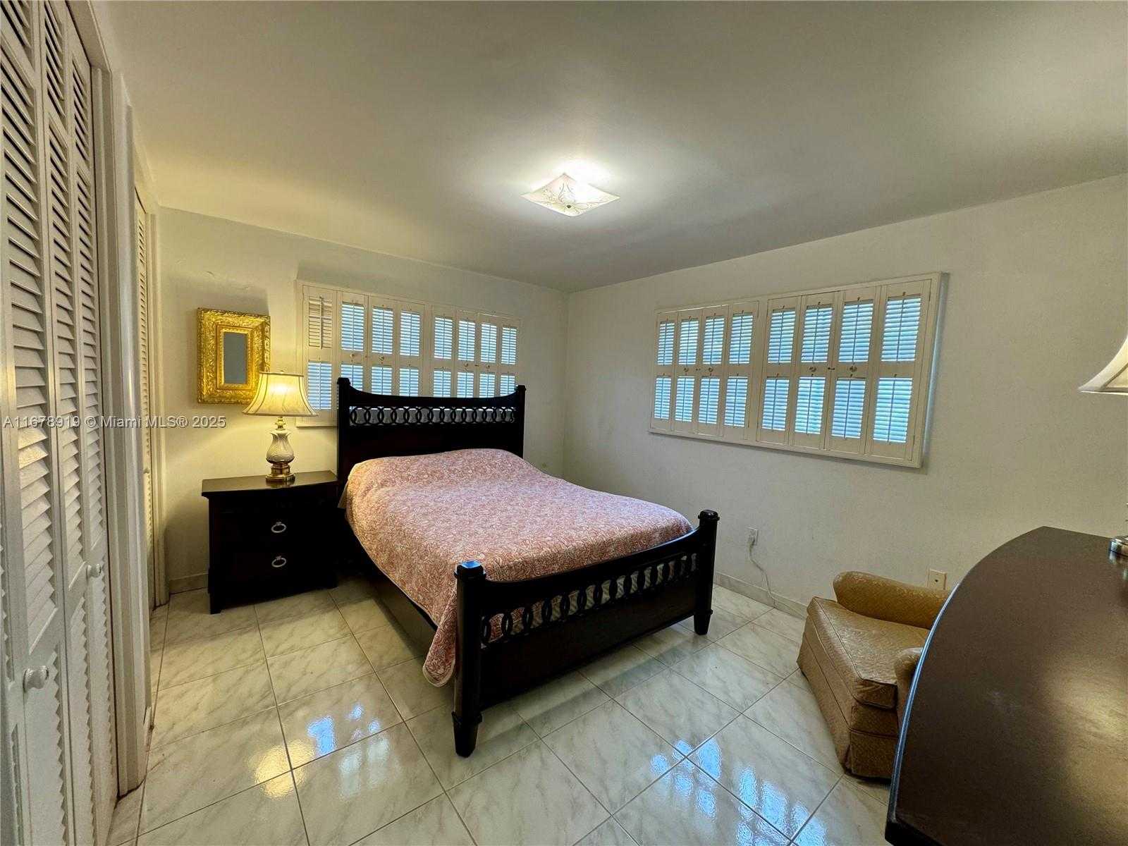 Small Image of 3440 NORTH EAST 170TH ST, North Miami Beach Number 13
