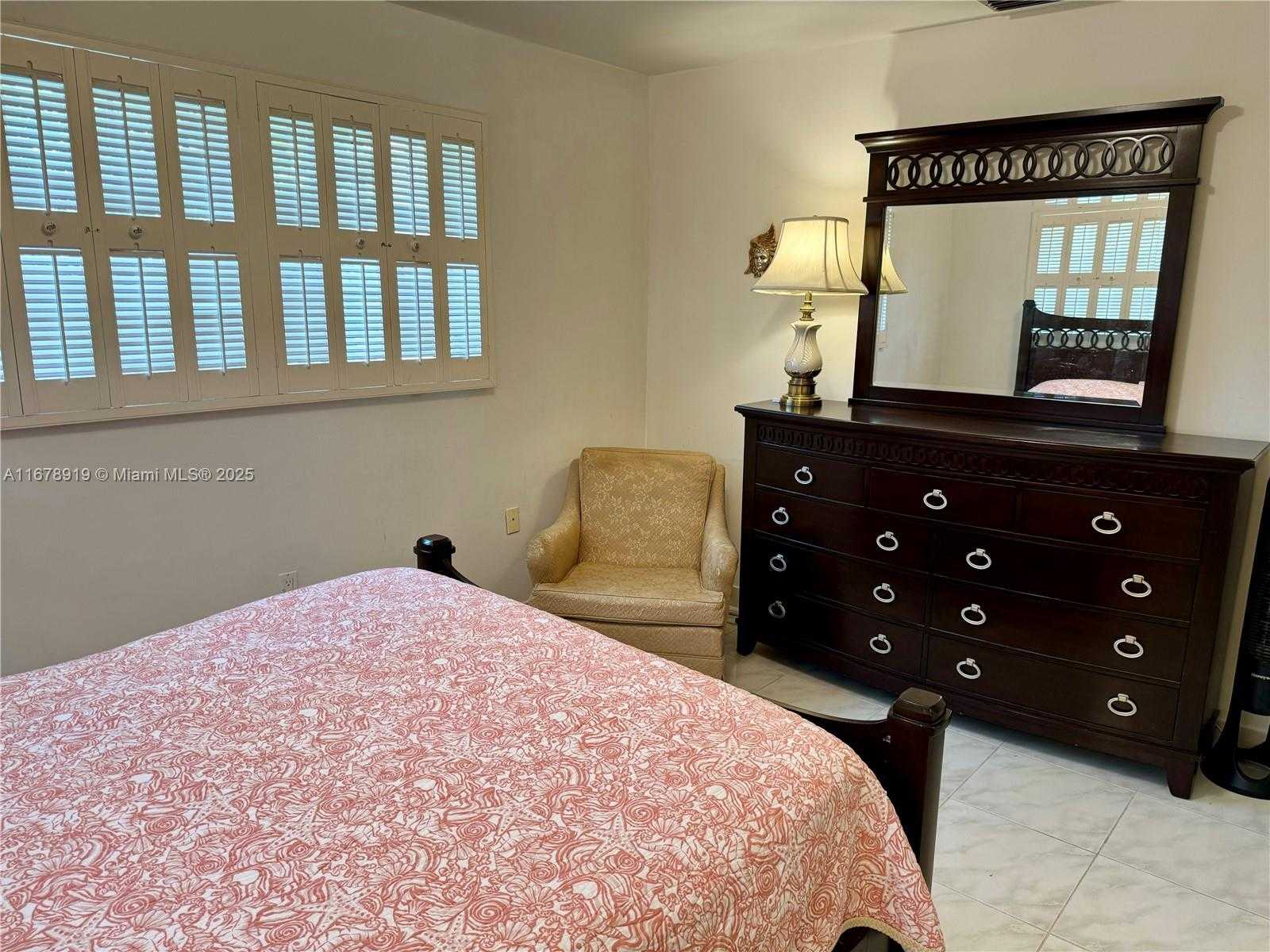 Small Image of 3440 NORTH EAST 170TH ST, North Miami Beach Number 14
