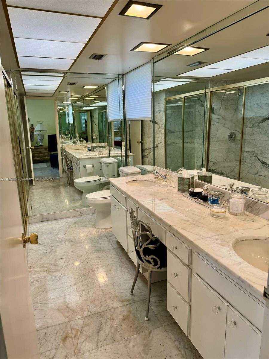 Small Image of 3440 NORTH EAST 170TH ST, North Miami Beach Number 20