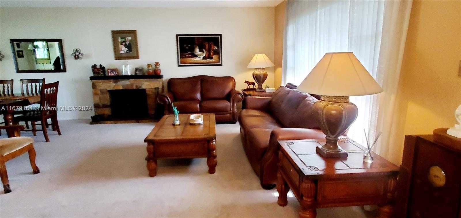 Small Image of 9401 NORTH WEST 70TH PL, Tamarac Number 11