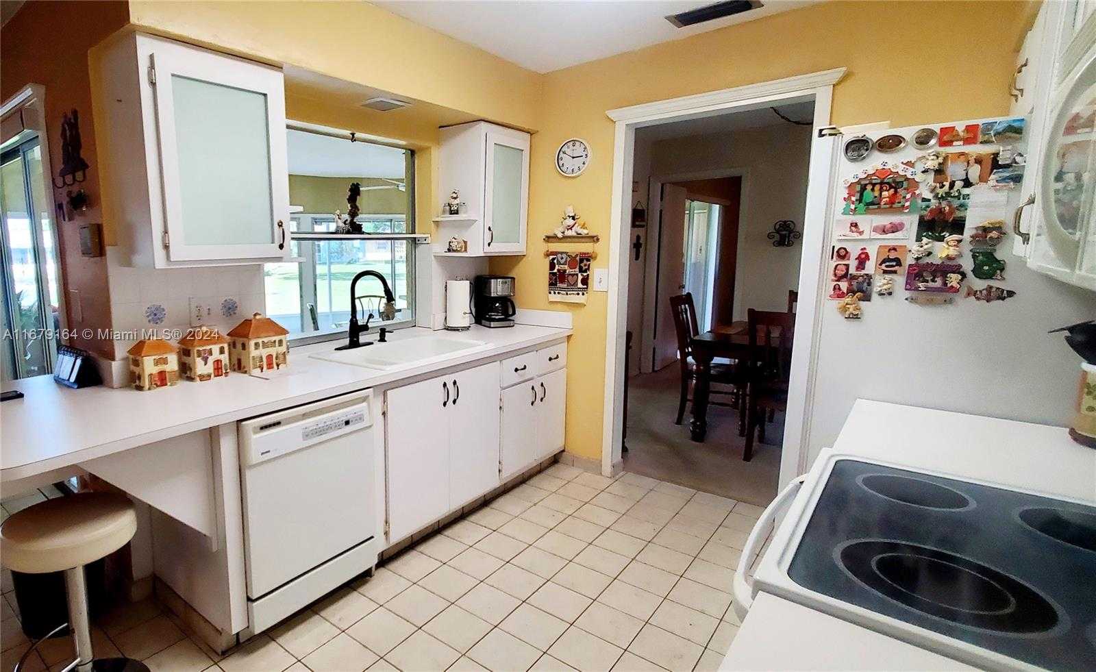 Small Image of 9401 NORTH WEST 70TH PL, Tamarac Number 19