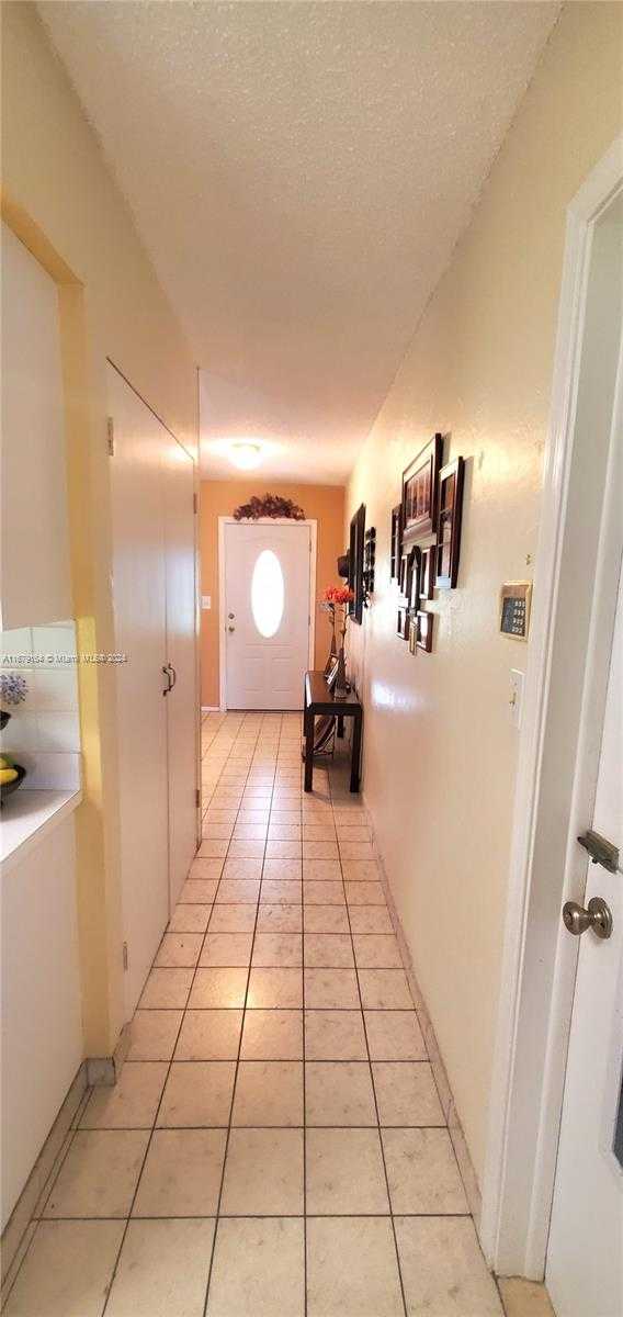 Small Image of 9401 NORTH WEST 70TH PL, Tamarac Number 23