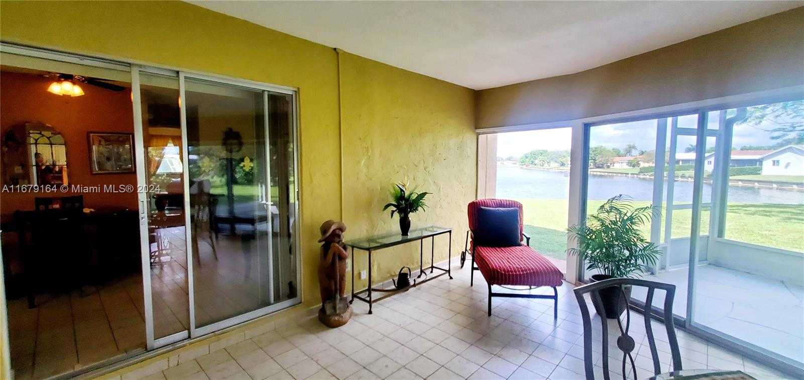 Small Image of 9401 NORTH WEST 70TH PL, Tamarac Number 57