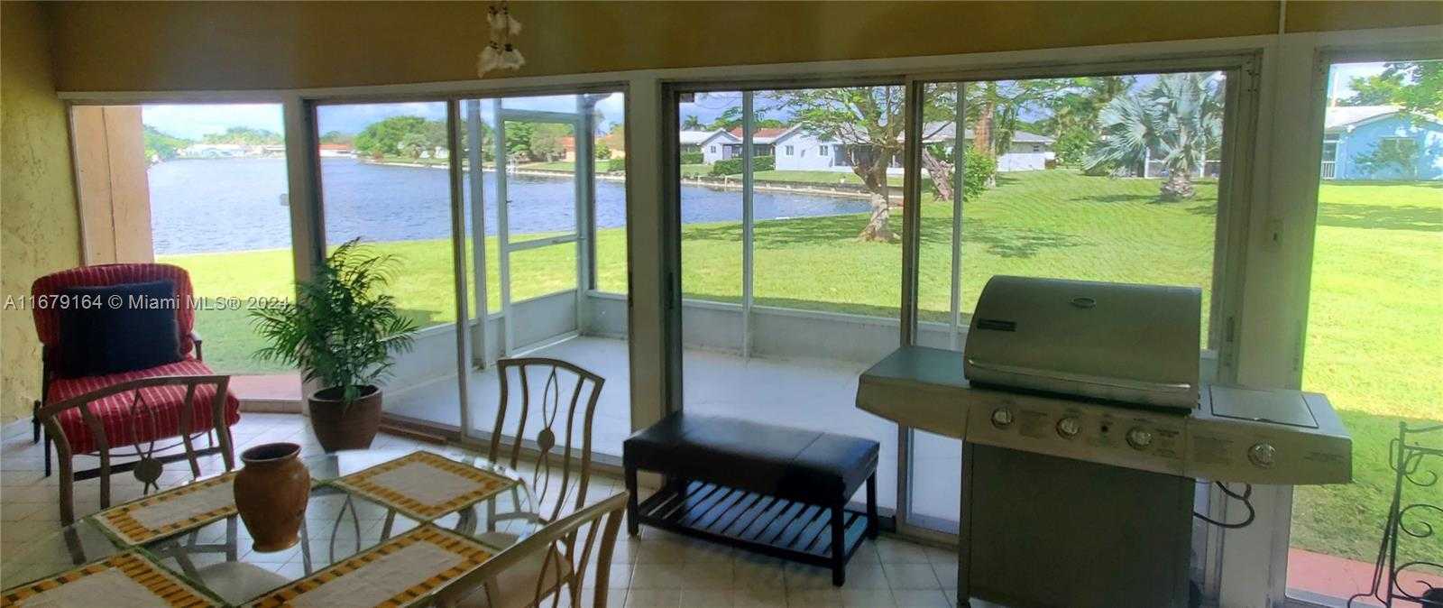 Small Image of 9401 NORTH WEST 70TH PL, Tamarac Number 59