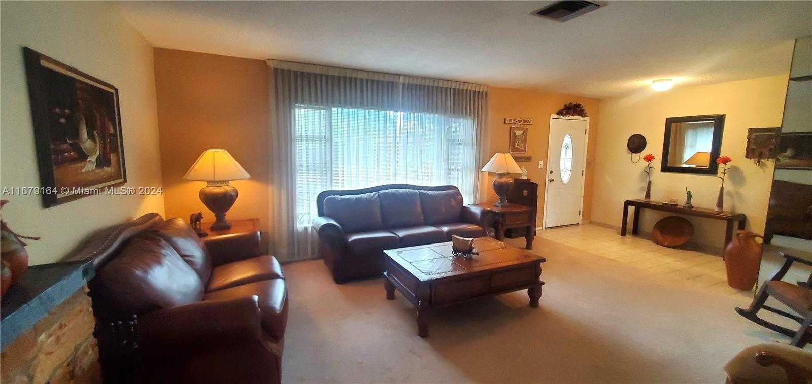 Small Image of 9401 NORTH WEST 70TH PL, Tamarac Number 9