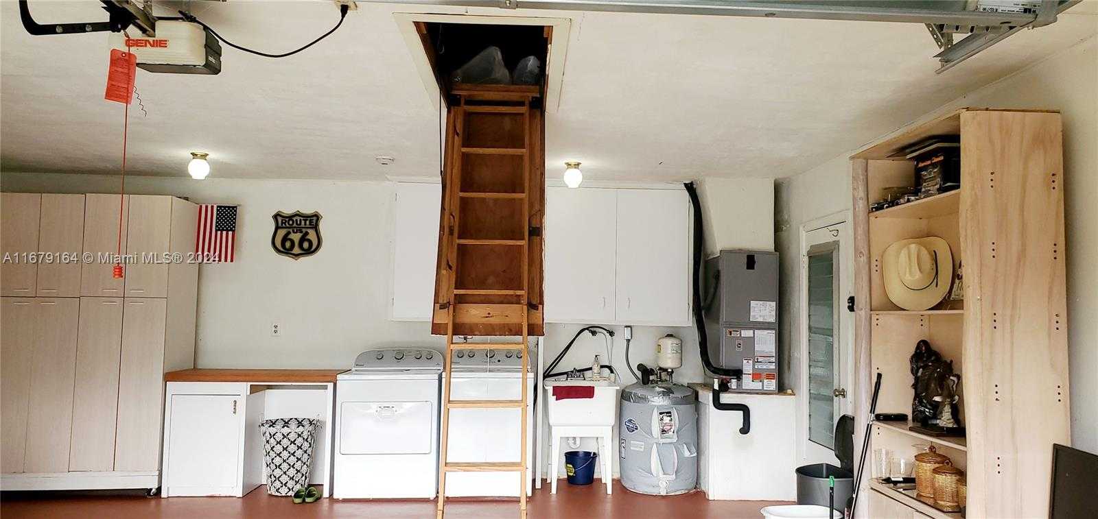 Small Image of 9401 NORTH WEST 70TH PL, Tamarac Number 92