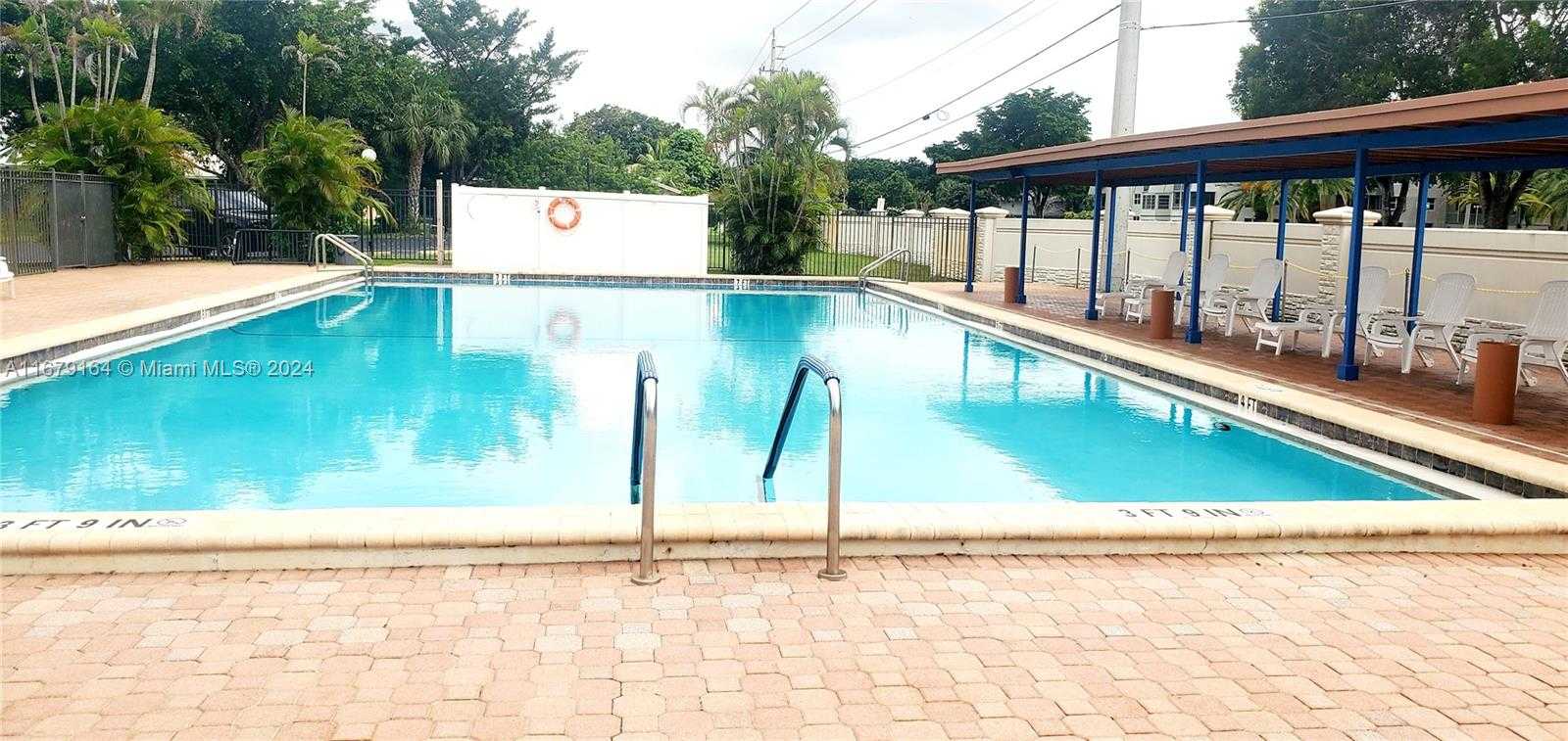 Small Image of 9401 NORTH WEST 70TH PL, Tamarac Number 97