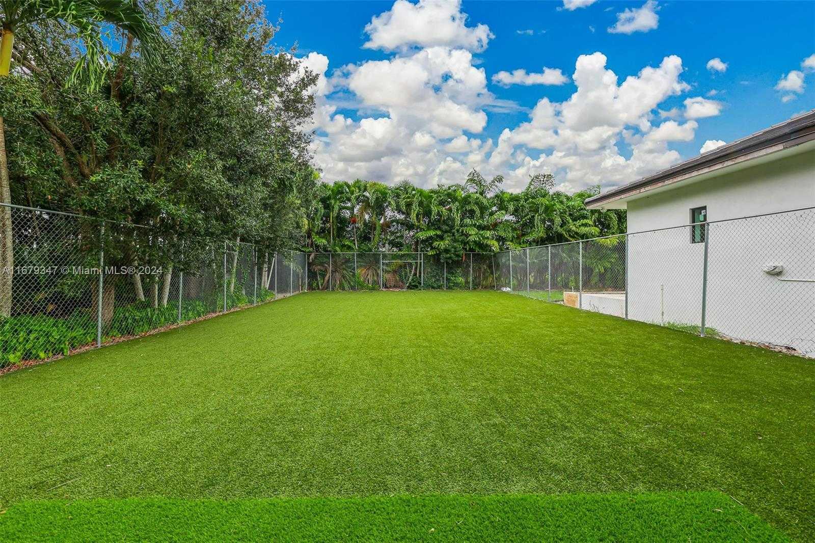 Small Image of 26820 SOUTH WEST 187TH AVE, Homestead Number 28