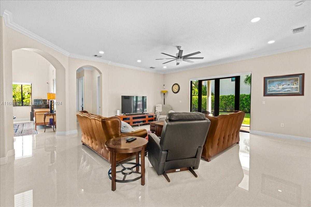 Small Image of 18835 SOUTH WEST 76TH CT, Cutler Bay Number 31