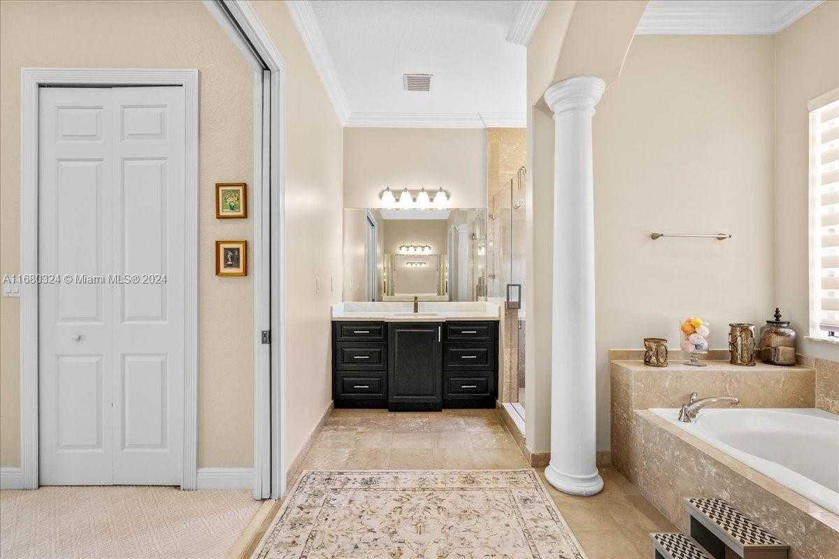 Small Image of 18835 SOUTH WEST 76TH CT, Cutler Bay Number 50