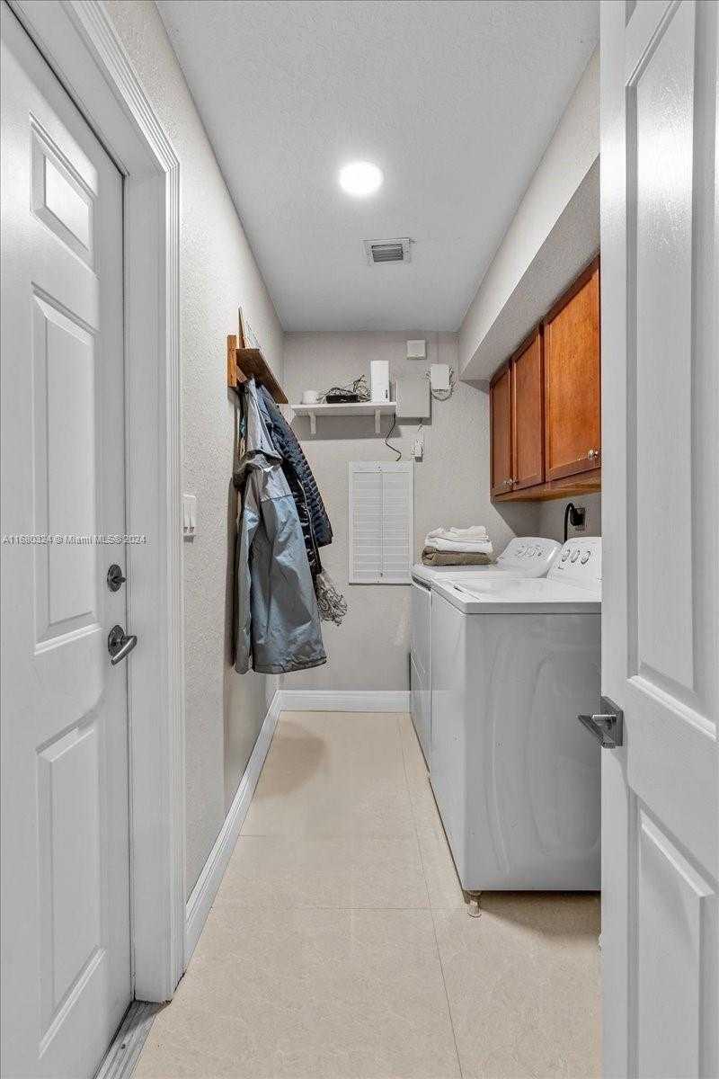 Small Image of 18835 SOUTH WEST 76TH CT, Cutler Bay Number 70