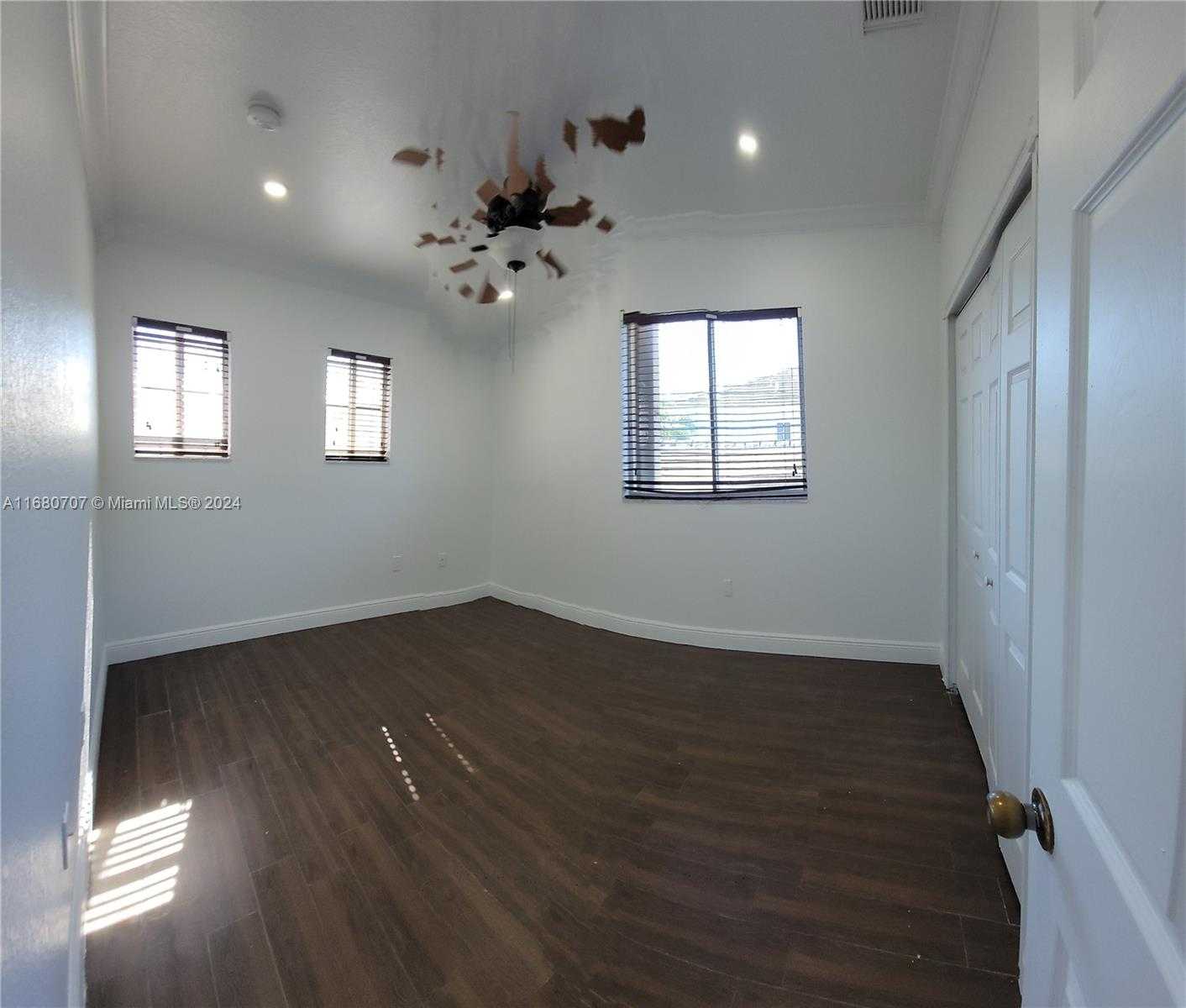 Small Image of 3377 NORTH EAST 4TH ST, Homestead Number 13