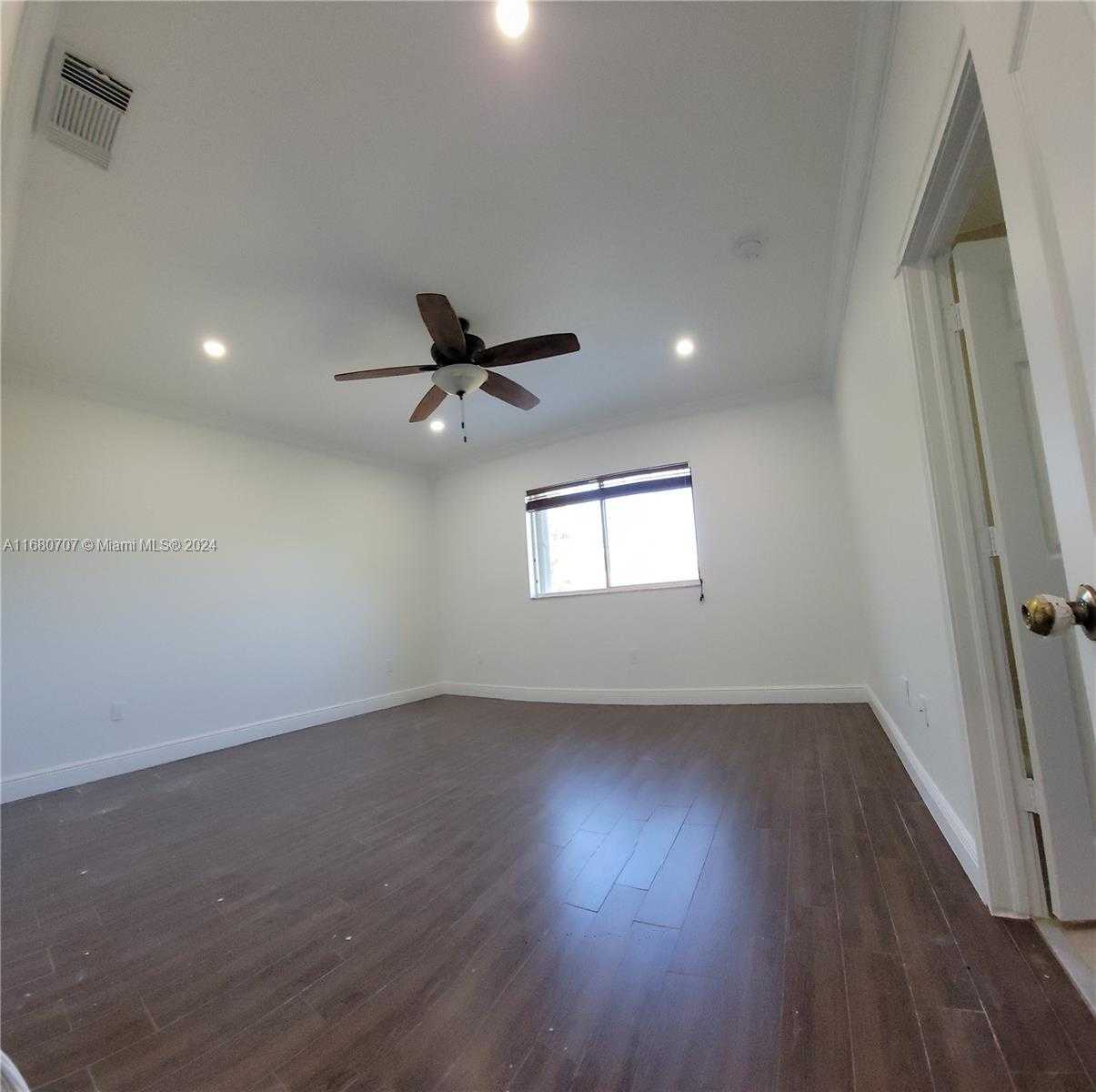 Small Image of 3377 NORTH EAST 4TH ST, Homestead Number 18