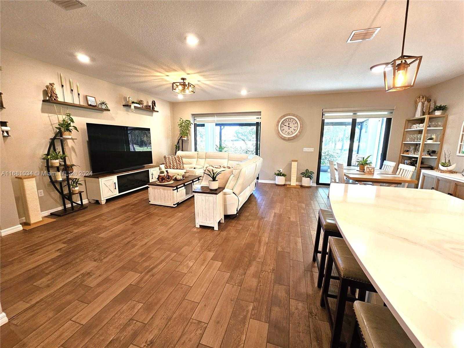 Small Image of 8172 NORTH WEST 78TH ST, Tamarac Number 3