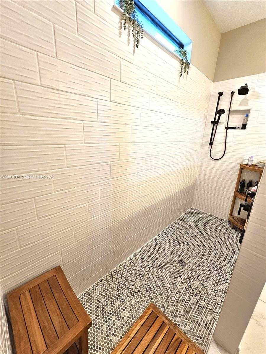 Small Image of 8172 NORTH WEST 78TH ST, Tamarac Number 37