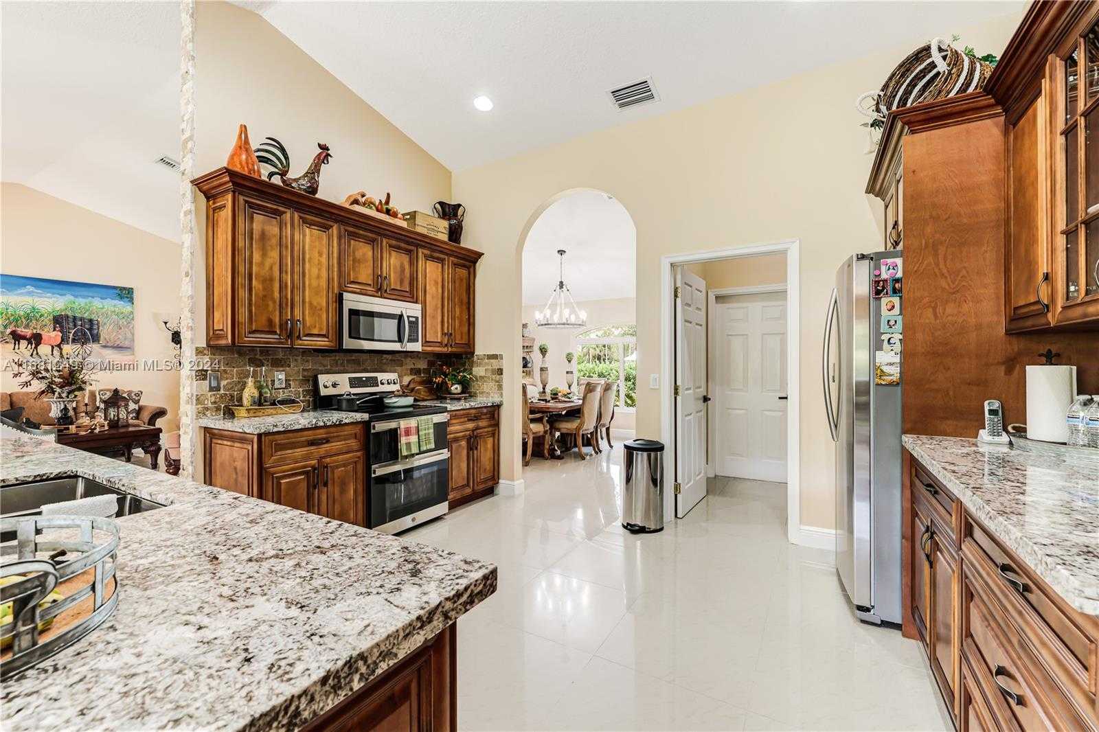 Small Image of 12288 NORTH 82ND LN N, West Palm Beach Number 15