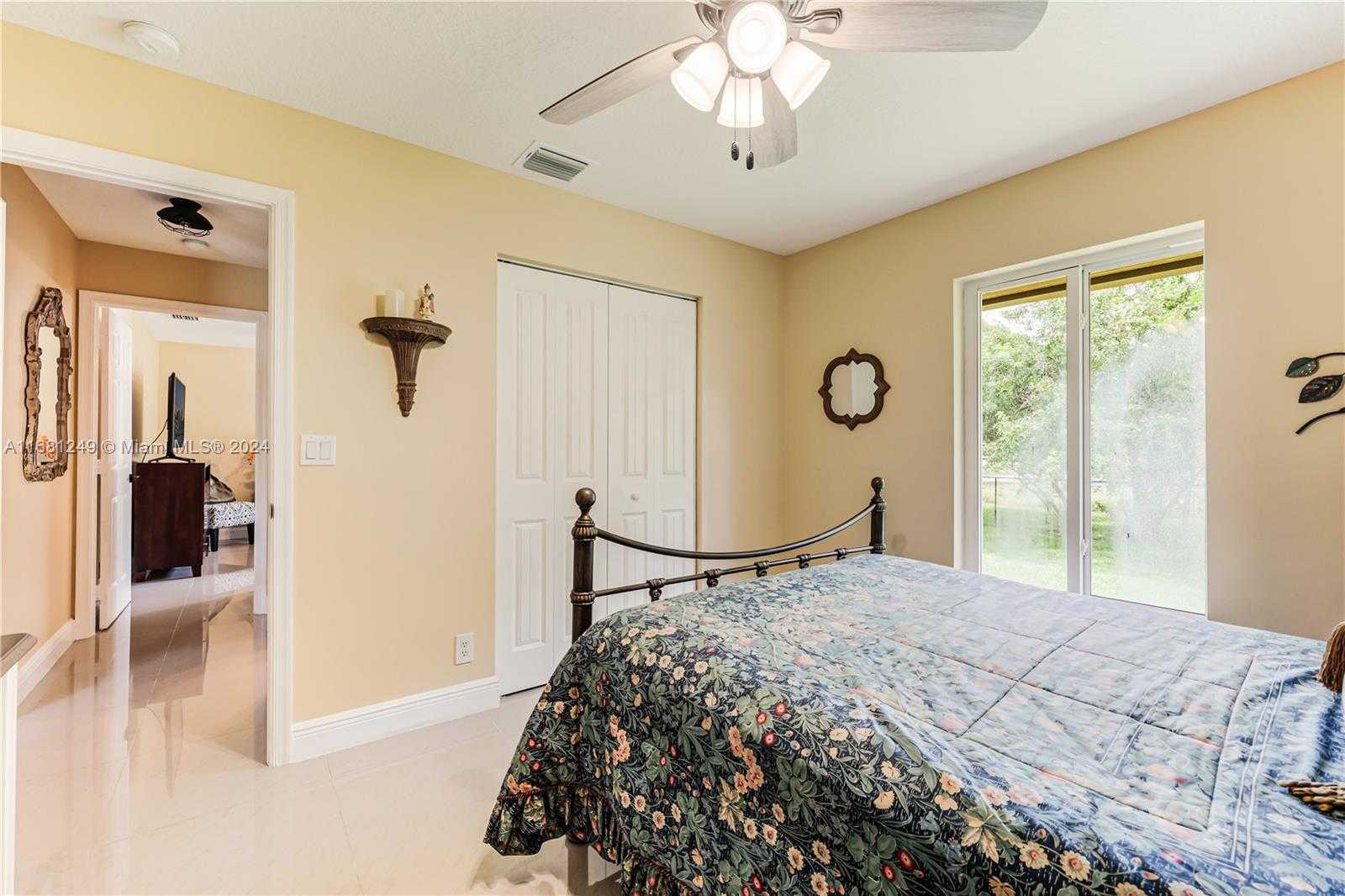 Small Image of 12288 NORTH 82ND LN N, West Palm Beach Number 26