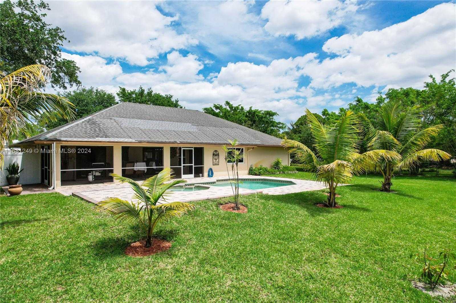 Small Image of 12288 NORTH 82ND LN N, West Palm Beach Number 34