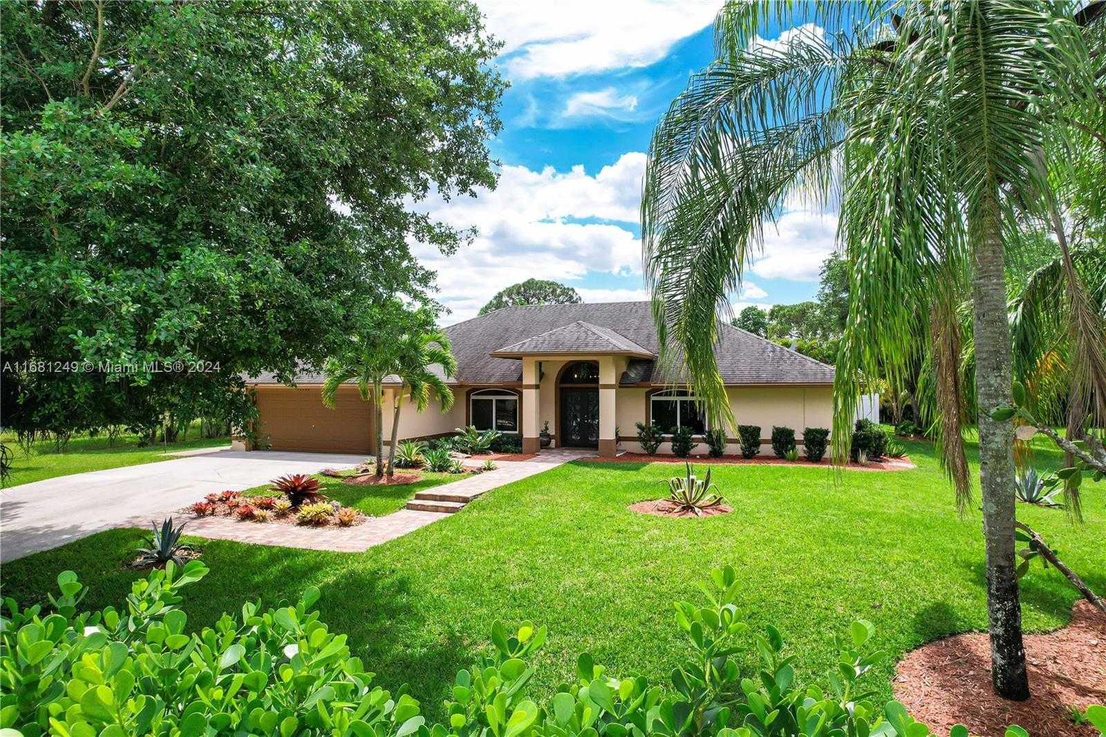 Small Image of 12288 NORTH 82ND LN N, West Palm Beach Number 4