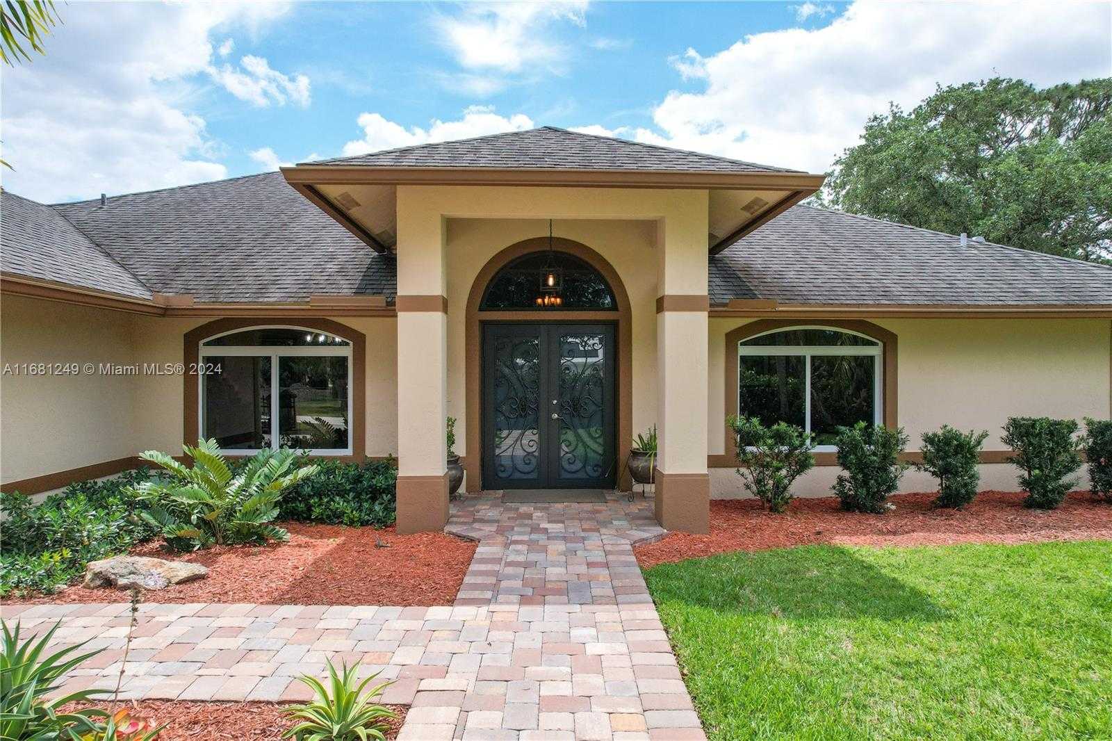 Small Image of 12288 NORTH 82ND LN N, West Palm Beach Number 5