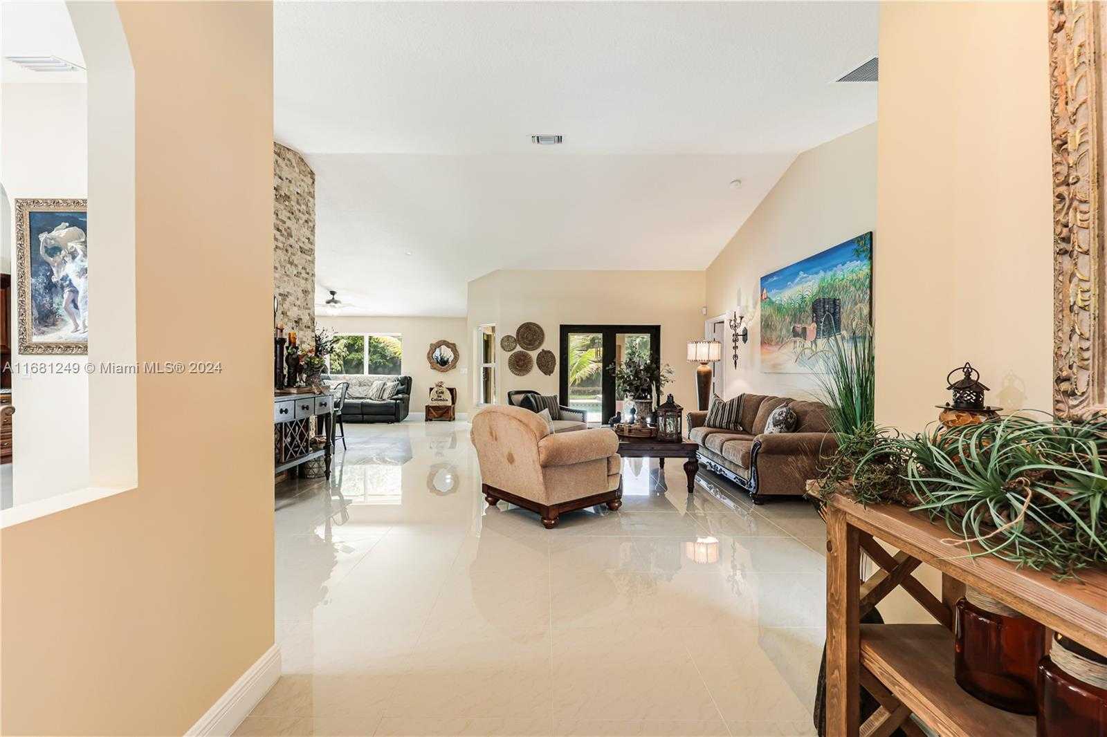 Small Image of 12288 NORTH 82ND LN N, West Palm Beach Number 6