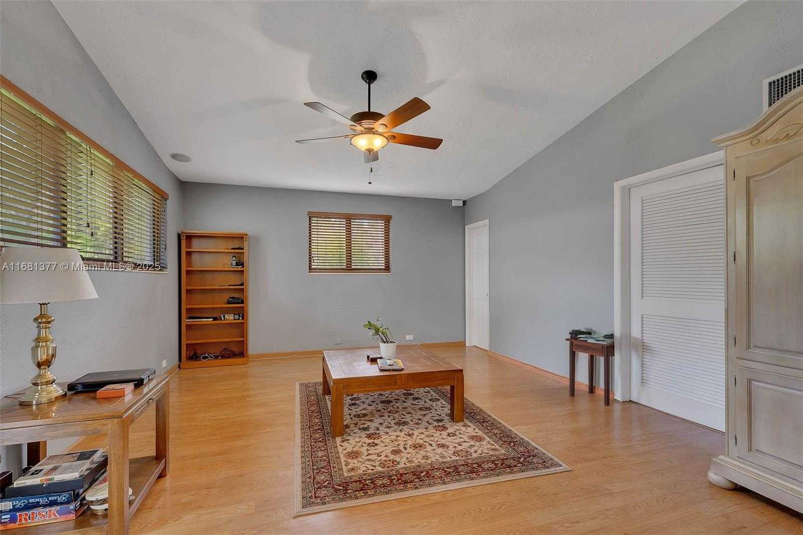 Small Image of 7901 SW 133rd St, Miami, FL 33156, USA Number 12