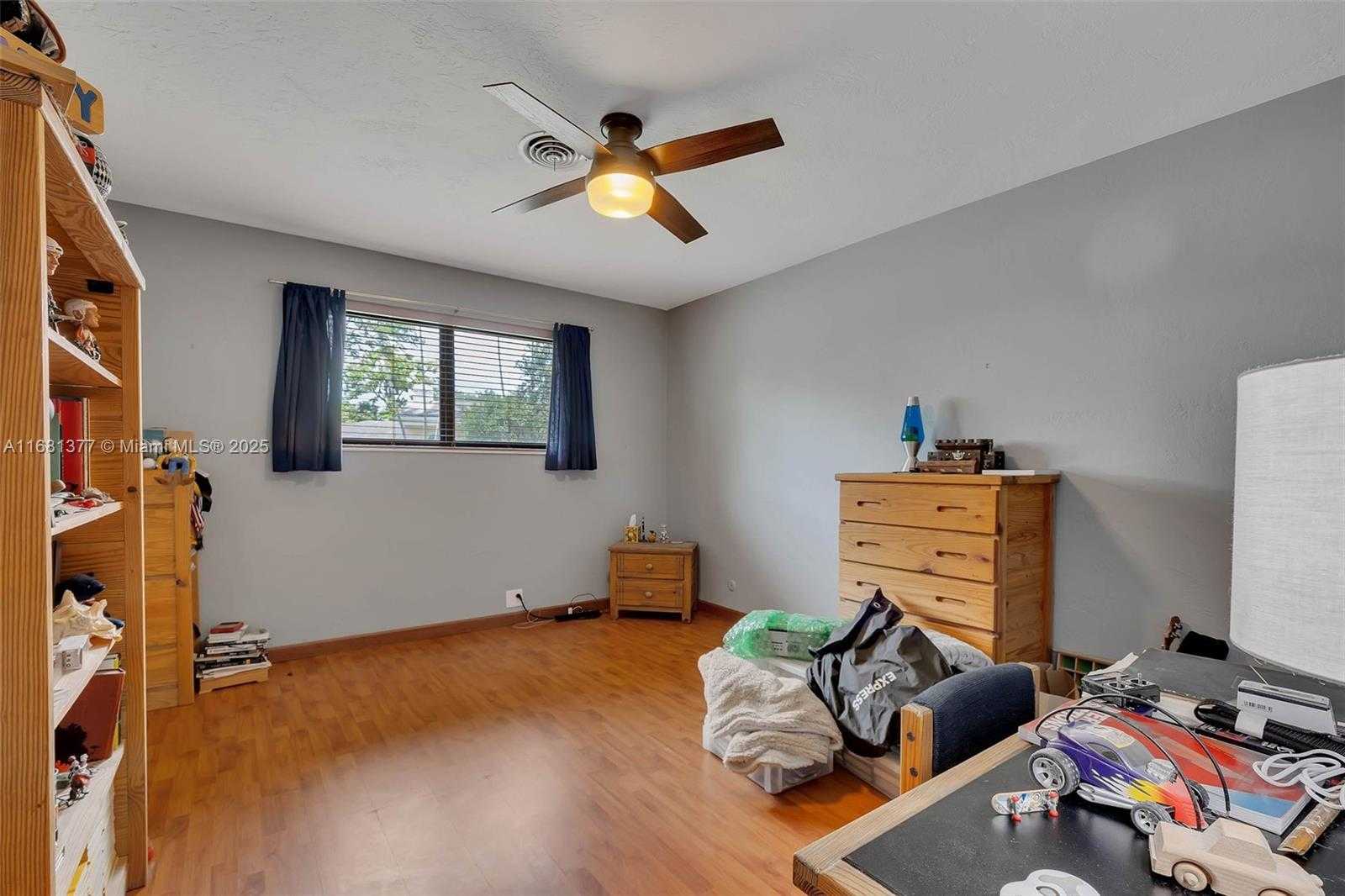 Small Image of 7901 SW 133rd St, Miami, FL 33156, USA Number 20