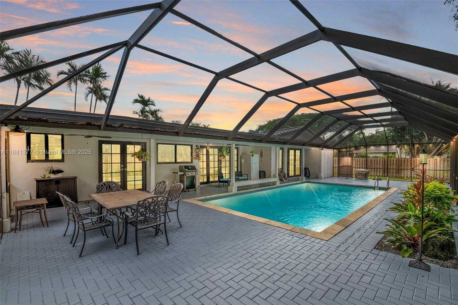 Small Image of 7901 SW 133rd St, Miami, FL 33156, USA Number 21