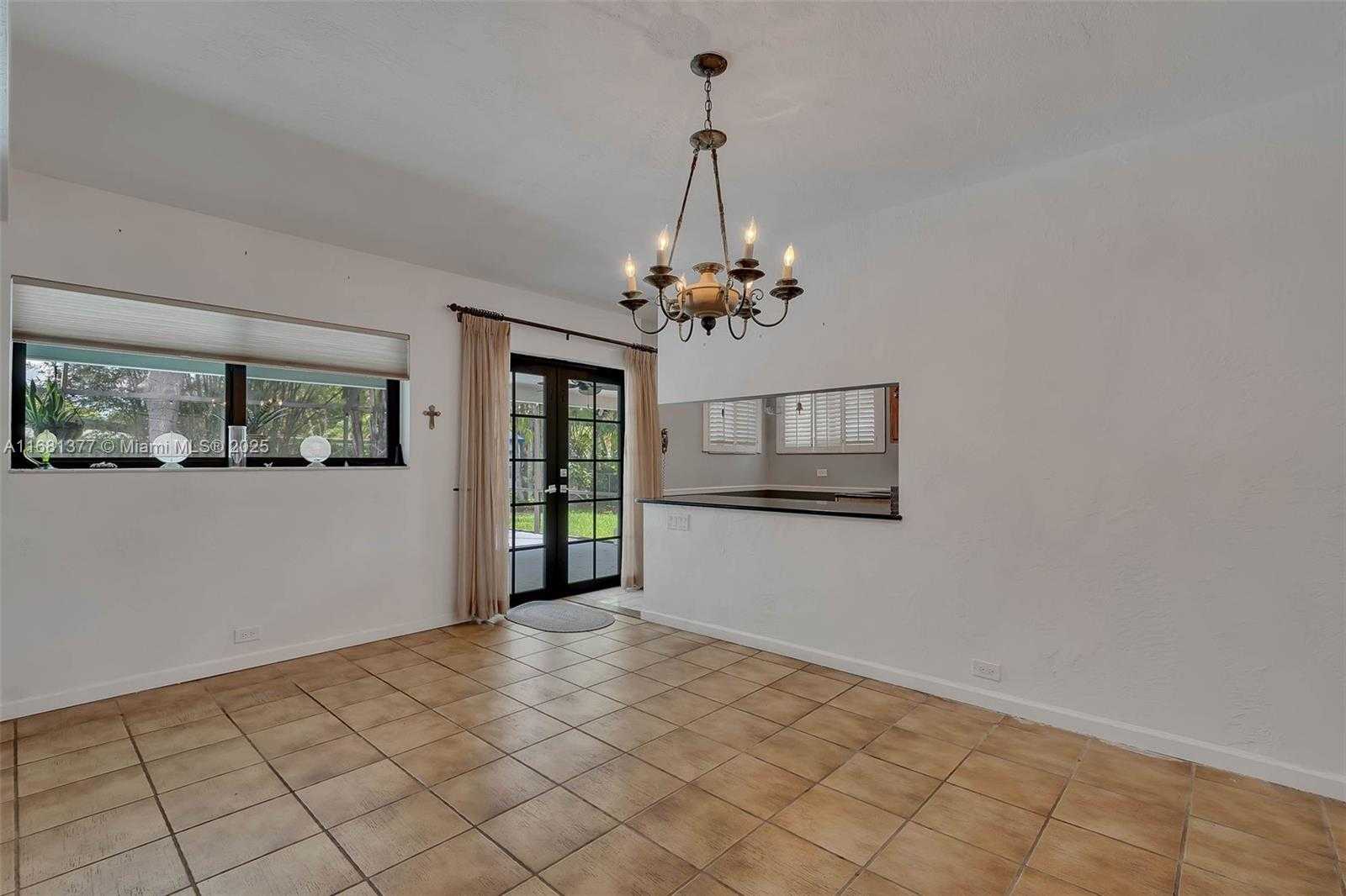Small Image of 7901 SW 133rd St, Miami, FL 33156, USA Number 7
