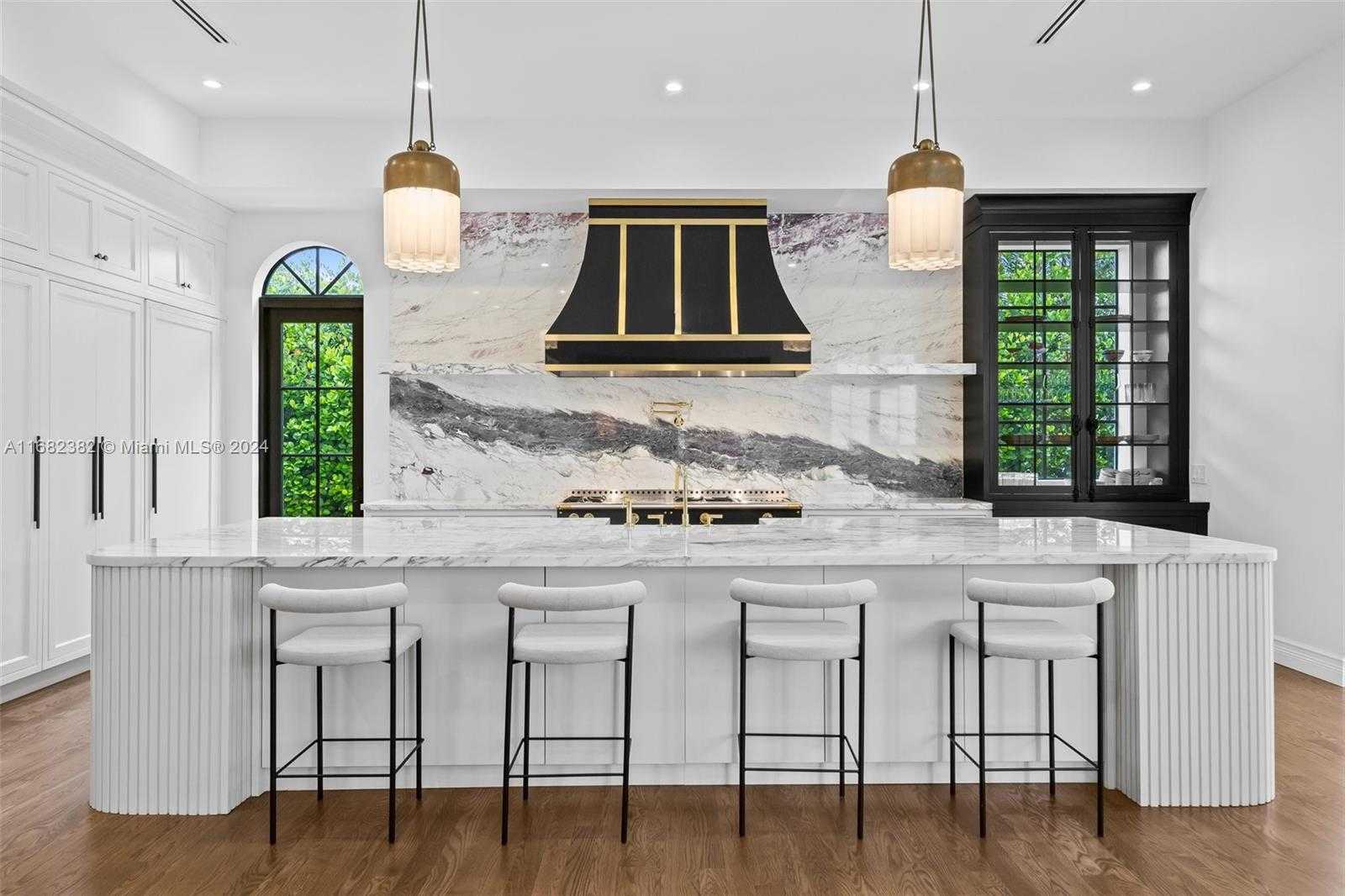 Small Image of 406 TAMARIND DR, Hallandale Beach Number 13