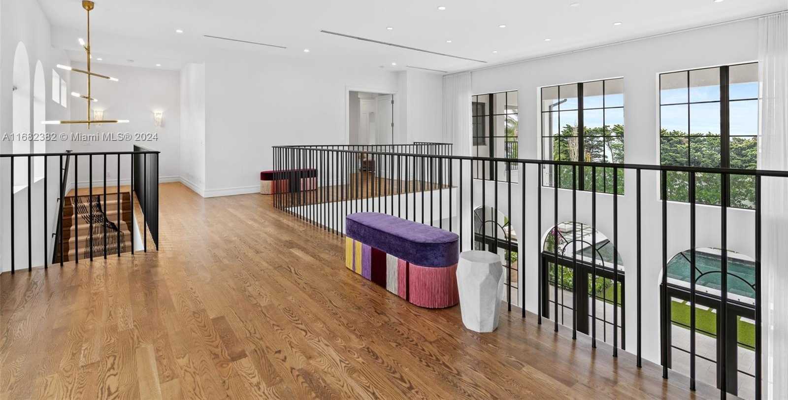 Small Image of 406 TAMARIND DR, Hallandale Beach Number 19