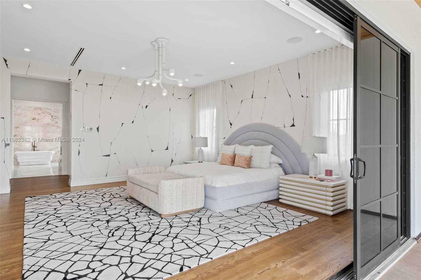 Small Image of 406 TAMARIND DR, Hallandale Beach Number 22